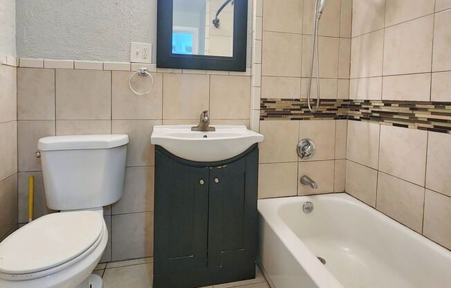 Heat and hot water included! 2 bed condo near Chelsea Highshool