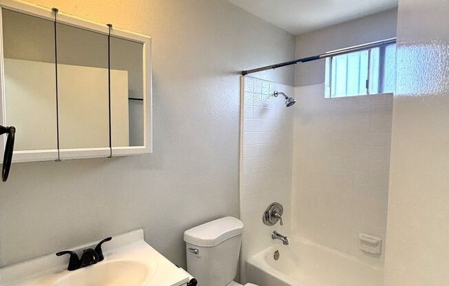 1 bed, 1 bath, $1,793, Unit 6