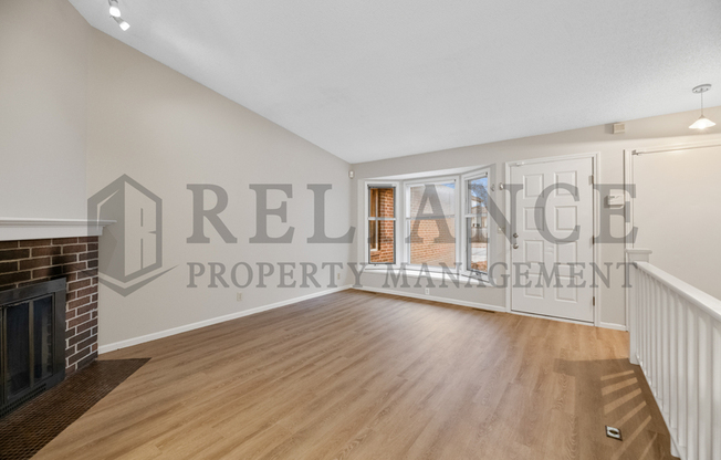 141 S LARK ST