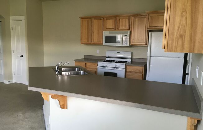 2 beds, 1 bath, 778 sqft, $1,750, Unit ra1026#1