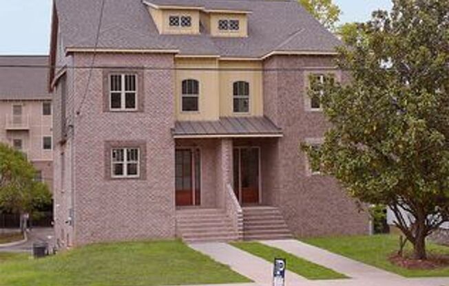Single Family Semi-Detached 4 Story Townhome