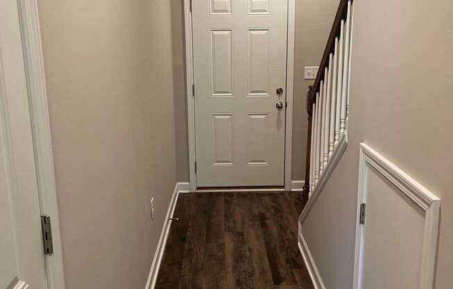 736 Village Creek Drive