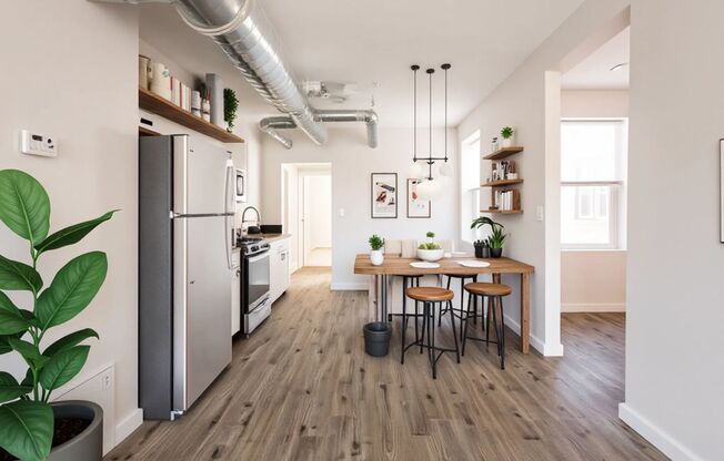 1 bed, 1 bath, 525 sqft, $1,125, Unit 305