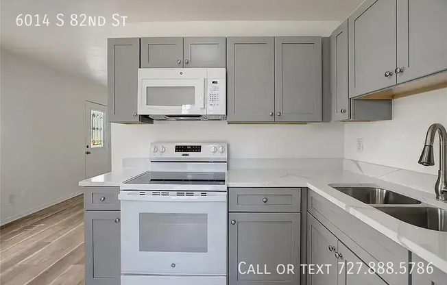 6014 S 82 ST