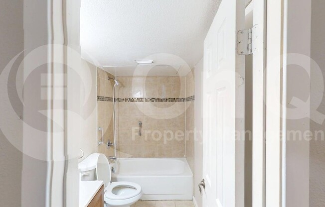 2 beds, 2 baths, 843 sqft, $1,199, Unit 1046