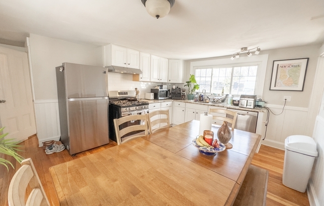 68 PLEASANT ST