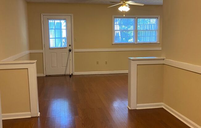 1909 S. Milledge Ave #2 | 2 BED 2.5 BATH TOWNHOUSE + COMMUNITY POOL
