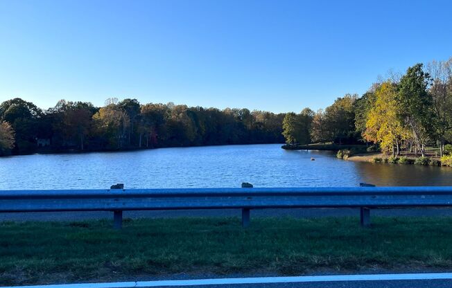 2 beds, 1.5 baths, 980 sqft, $1,755, Unit 2680 Gatewood Cir