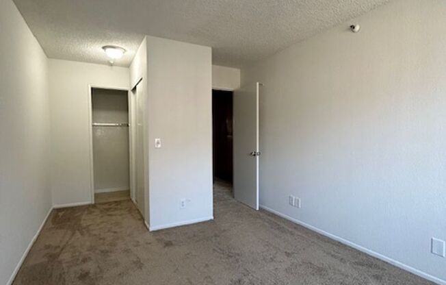 2 beds, 2 baths, $2,295, Unit 02