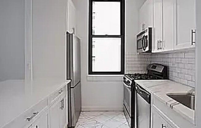 4 beds, 2 baths, $9,702, Unit 10A