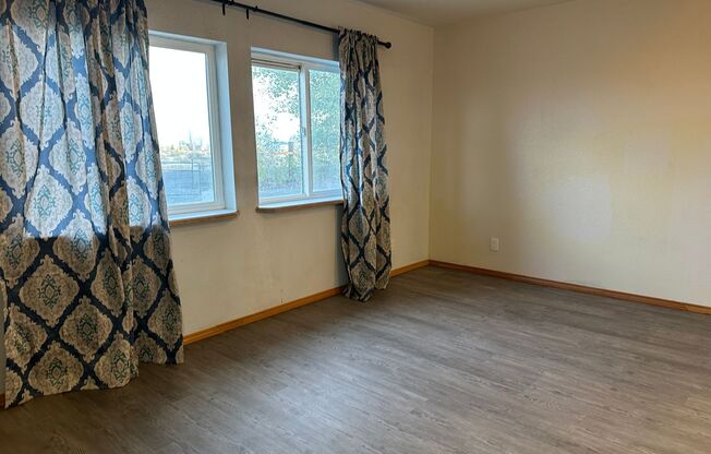 2 beds, 2 baths, $1,900