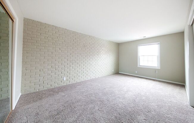 1 bed, 1 bath, 814 sqft, $975, Unit 5724D