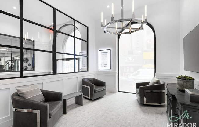 132 E 45 ST