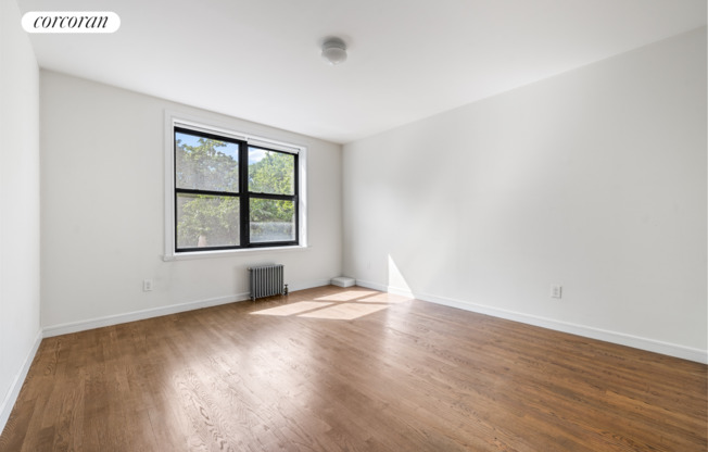 710 RIVERSIDE DR