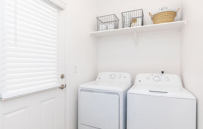 3 beds, 2.5 baths, 1,322 sqft, $1,699, Unit 202