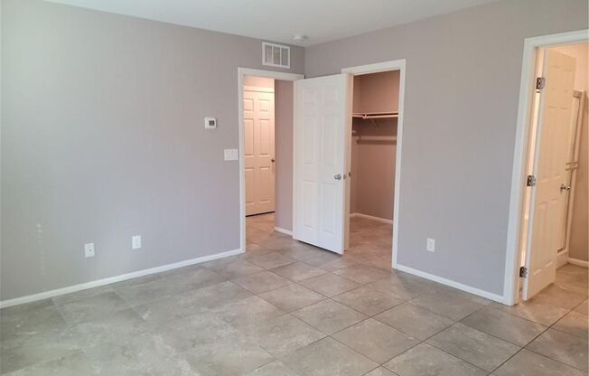 Modern Henderson Townhome with First-Floor Primary Suite & Mountain Views!