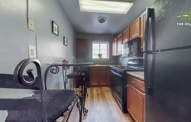 2 beds, 1 bath, 798 sqft, $1,305, Unit 4614-I