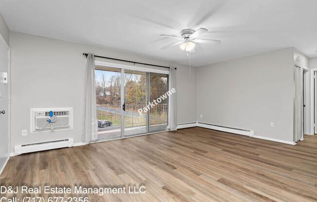 2 beds, 1 bath, 1,000 sqft, $1,295, Unit 3800- 3