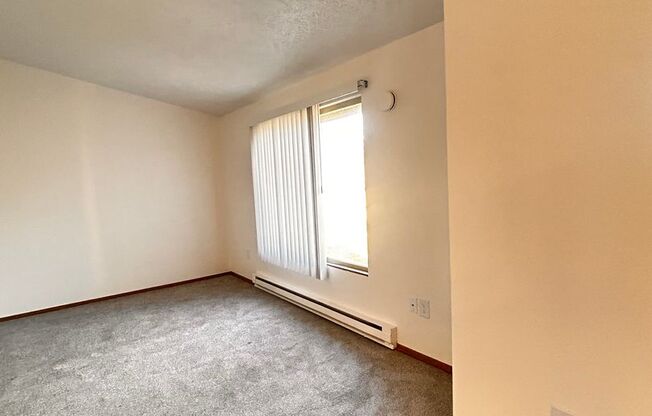 2 beds, 1 bath, 902 sqft, $1,375, Unit W - 051