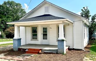 Two bedroom, 1 bath house in Durham