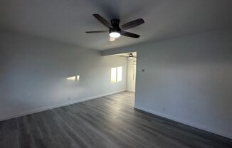 1 bed, 1 bath, $2,295, Unit 5355-11