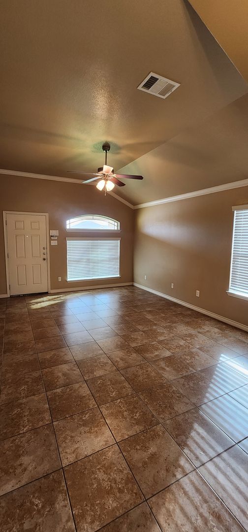 Beautiful 3 Bed, 2 Bath Duplex in Clear Creek Area – Killeen, TX Vieable NLT 6/26/25