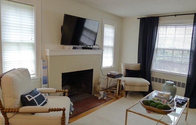 42 HATFIELD RD