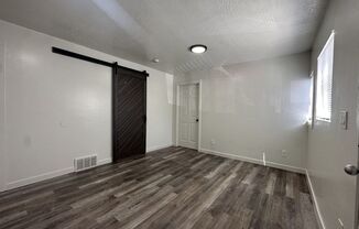 1 bed, 1 bath, 500 sqft, $999, Unit 2