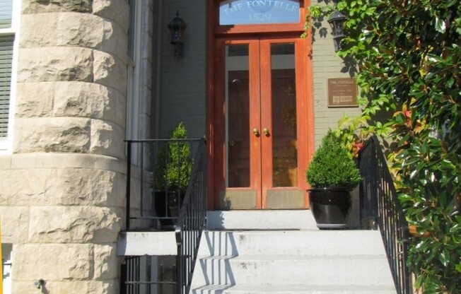 Updated 2 Bed / 2 Bath English Basement Condo in Dupont Circle