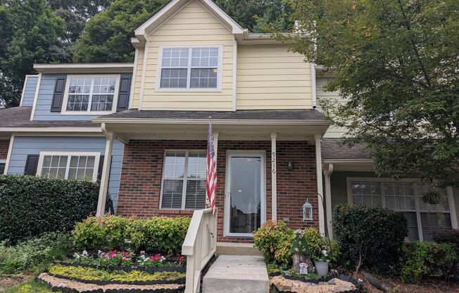 Move in ready Townhome in Arbourgate Meadows!