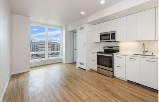 2 beds, 1 bath, 613 sqft, $3,800, Unit 403