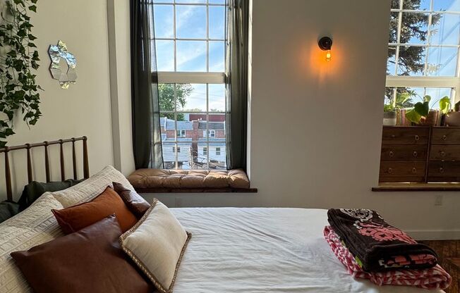 Studio, 1 bath, 400 sqft, $1,225, Unit Unit 320