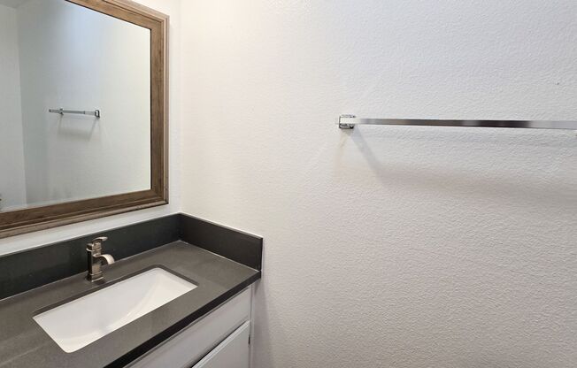 2 beds, 1.5 baths, 1,195 sqft, $4,098, Unit 411