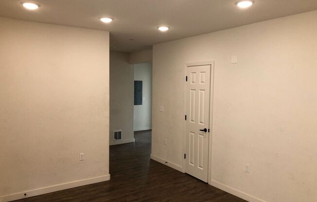 3 beds, 2 baths, 1,035 sqft, $3,995, Unit 302