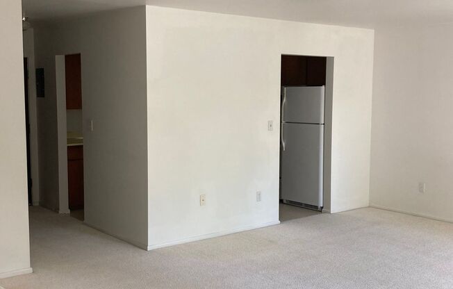 1 Bed / 1 Bath Condo in a Strictly 62+ Community in the Hip Strip!