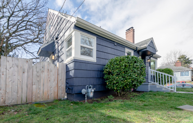 5130 N YALE