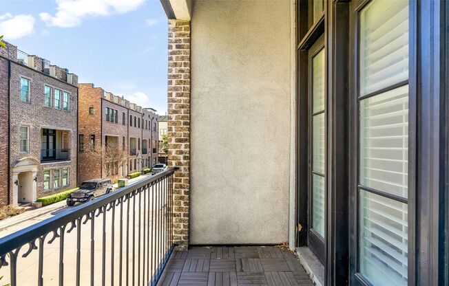 3 beds, 3.5 baths, $4,250
