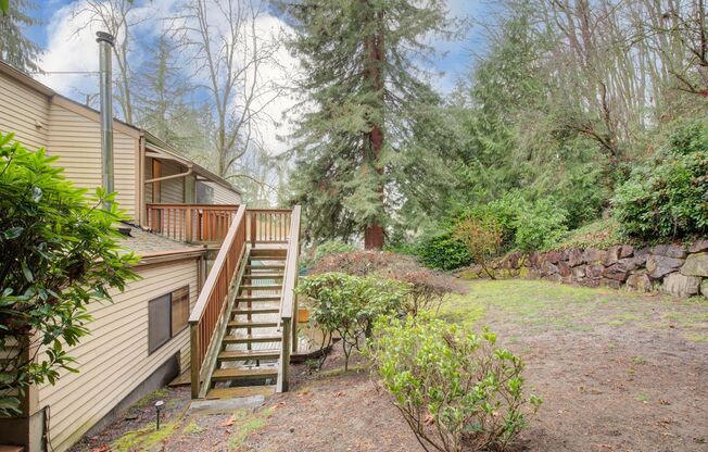 3 beds, 2.5 baths, $3,700