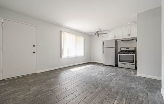 1 bed, 1 bath, $2,195, Unit 05