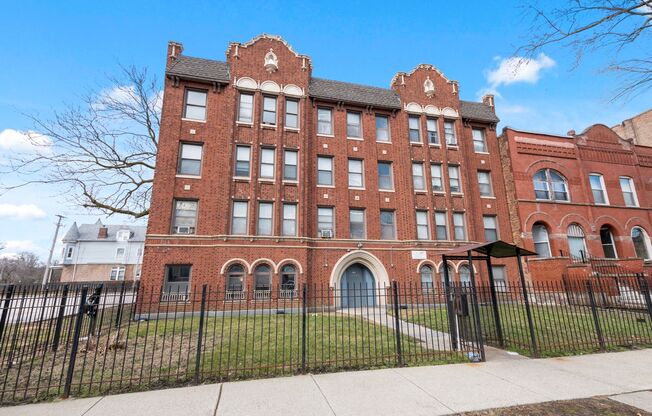 4344 Ellis MOBILITY ZONE