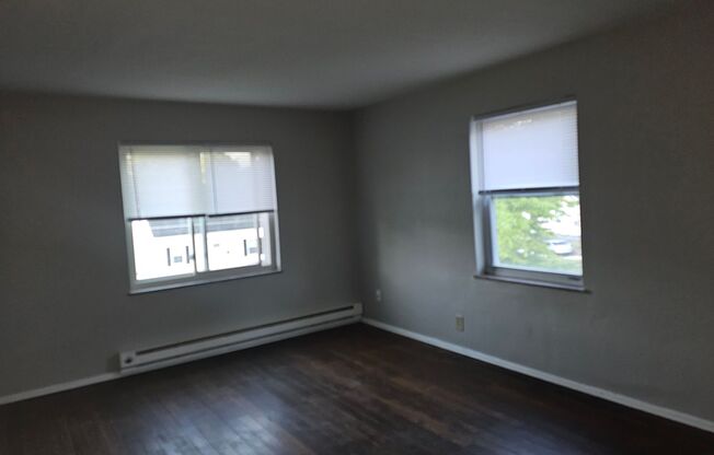 1 bed, 1 bath, 500 sqft, $945