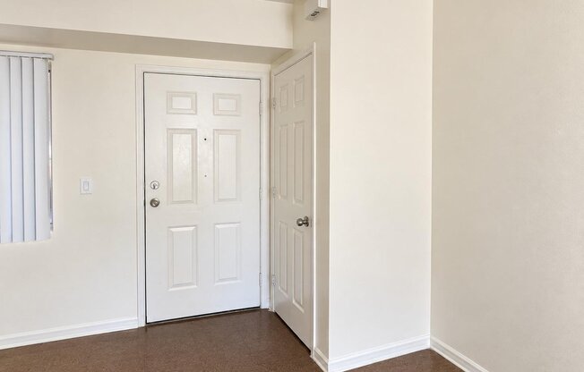 1209 W 8 ST