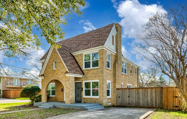 225 S Oak Cliff Blvd