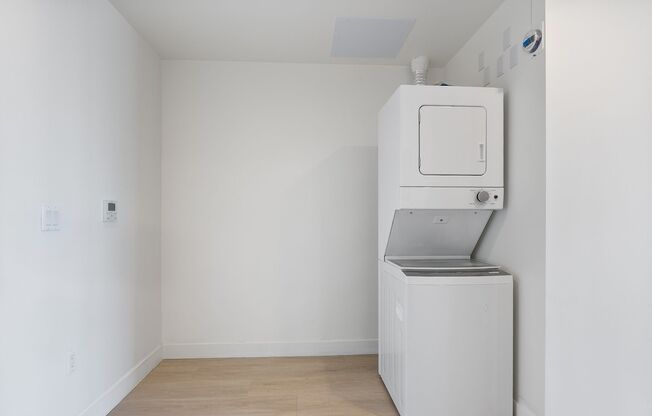 BRAND NEW CONSTRUCTION - Move-In Special 8 WEEKS FREE RENT