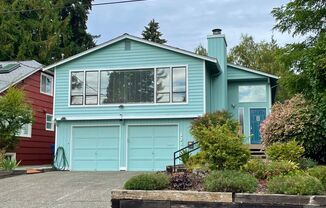 4-Bedroom, 3-Bath Home Next to Maple Leaf Park