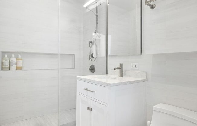 3 beds, 2.5 baths, 1,949 sqft, $18,000, Unit 30C