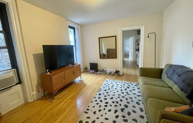 1 bed, 1 bath, $2,650, Unit 12