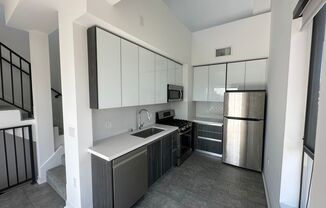 1 bed, 1.5 baths, 850 sqft, $2,800, Unit 01