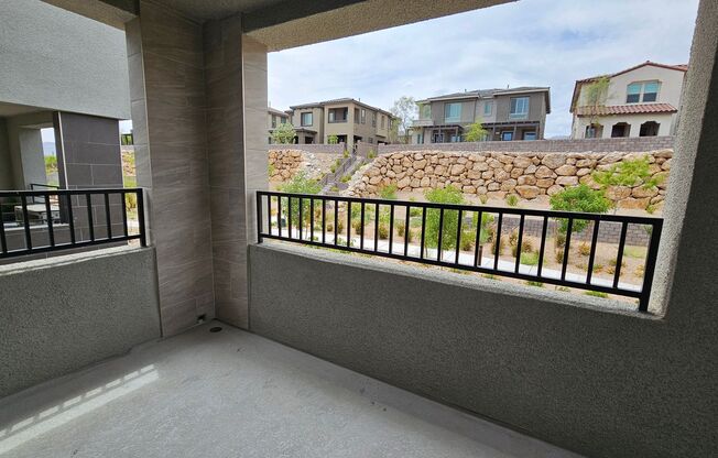 3 beds, 2.5 baths, $2,400