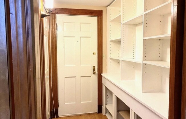 1 bed, 1 bath, 800 sqft, $2,250, Unit 1